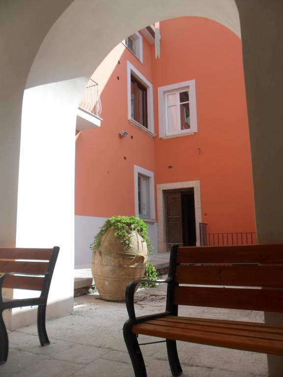 Palazzo Gentilizio De Maffutiis Hotel Auletta Екстериор снимка