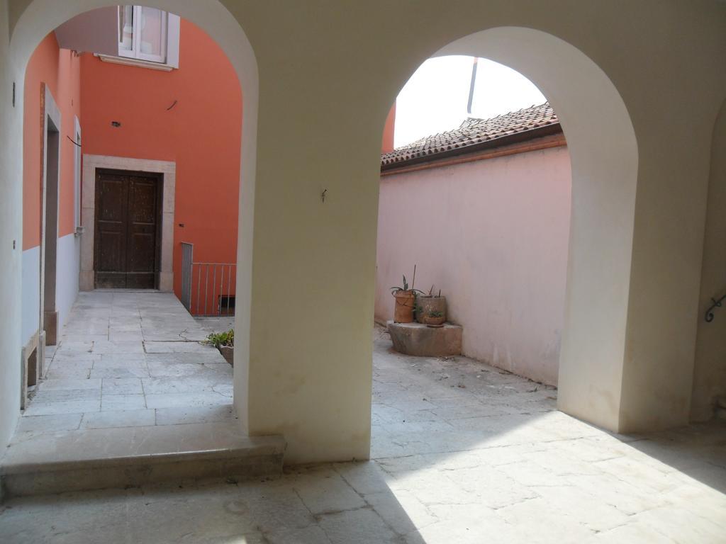 Palazzo Gentilizio De Maffutiis Hotel Auletta Екстериор снимка